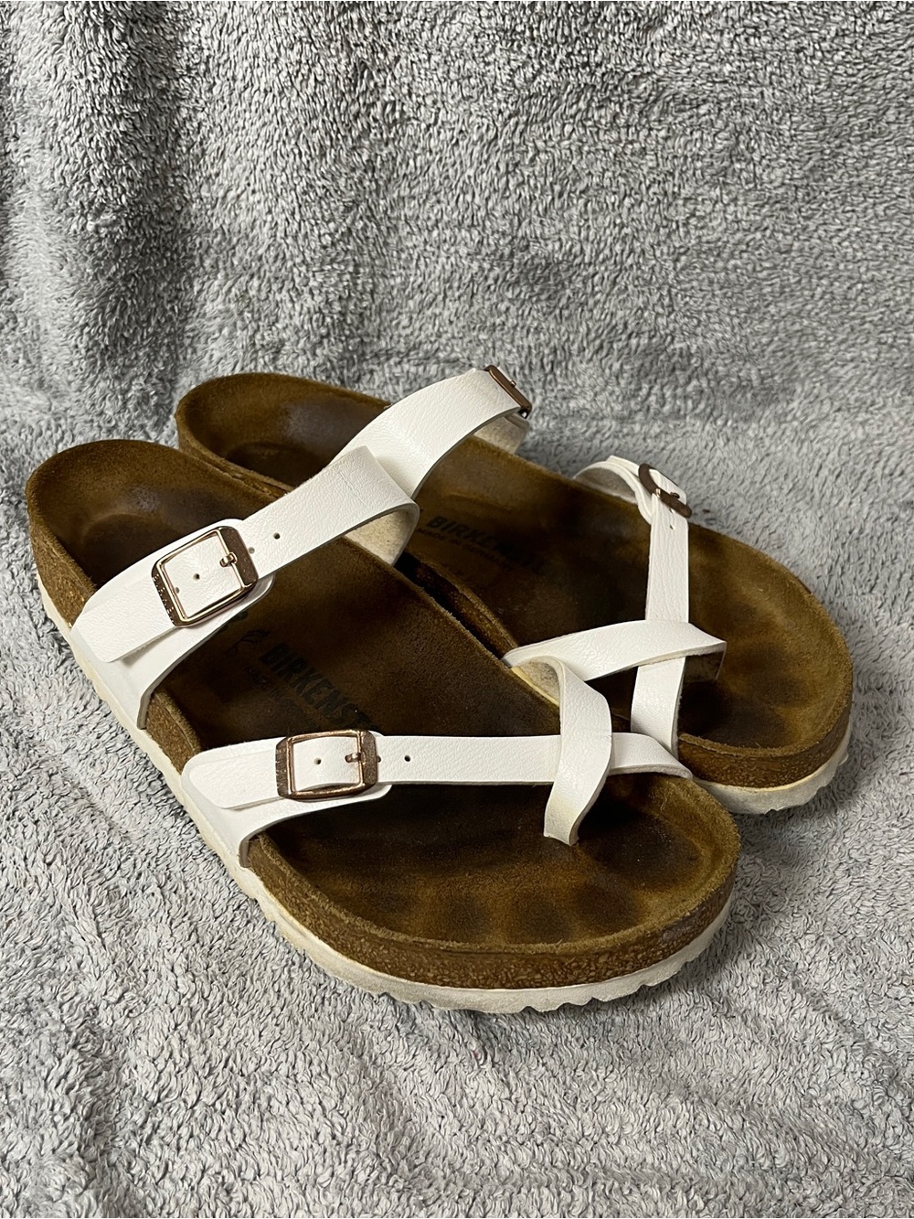 Birkenstock mayari white Birkenstock-Flor toe loop women’s size 39 us 8